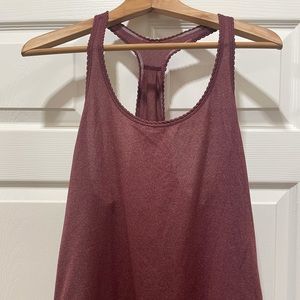 lululemon 105 F Singlet. Size 4 Color: Bordeaux drama.